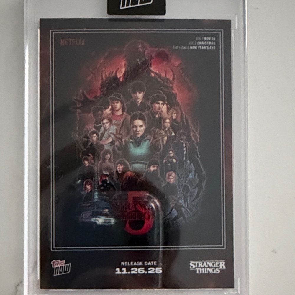Stranger Things Collectible Card - Picture 2 of 3